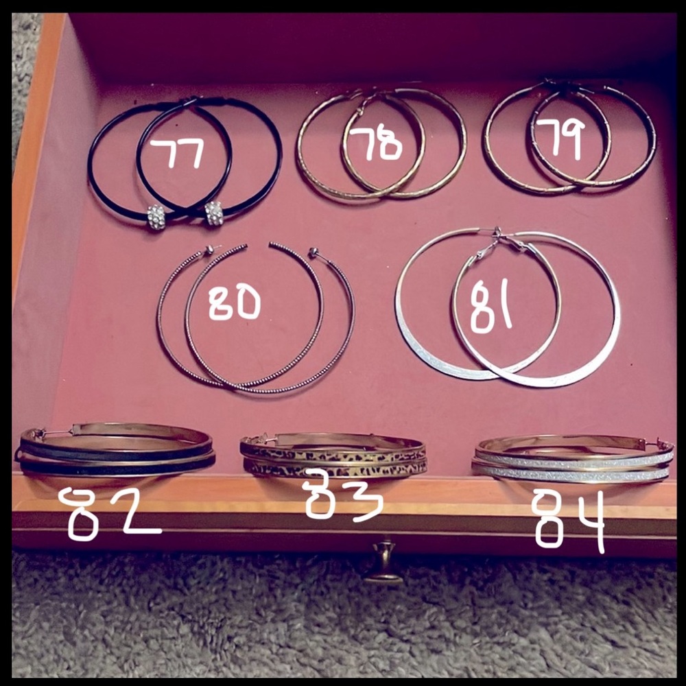 ALL 20 LISTINGS OF JEWELRY BUNDLE!